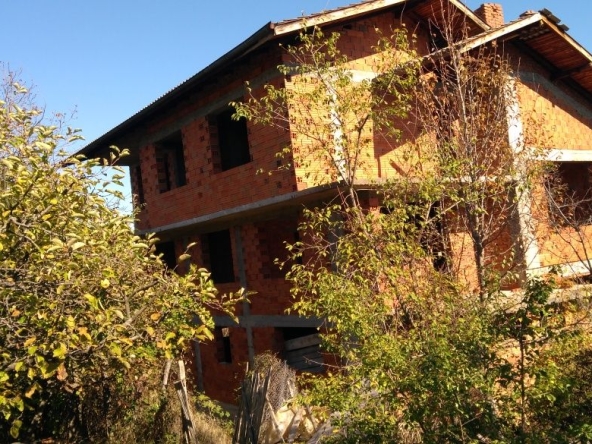 Къща в Кюстендил, Център - 110 кв.м за 1091 €/кв.м - Снимка #1