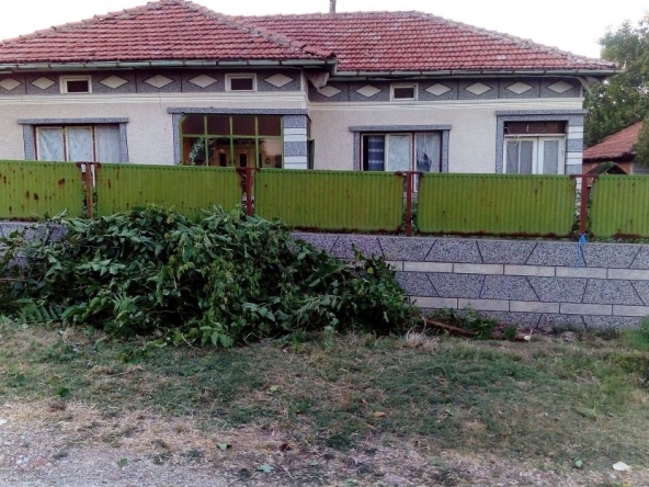 Къща в с. Страхилово, Област Велико Търново - 90 кв.м за 85 €/кв.м - Снимка #1