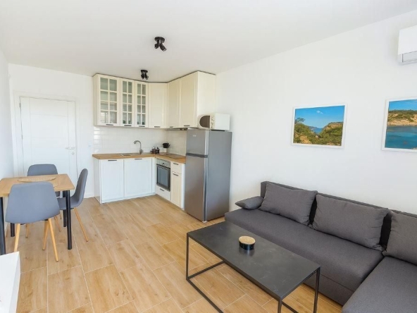 Дава се под наем Двустаен апартамент в Варна, Автогара - 60 кв.м за 550 € - Снимка #1