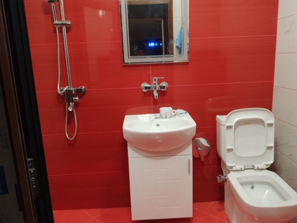 Дава се под наем Двустаен апартамент в Берковица - 80 кв.м за 255 € - Снимка #1