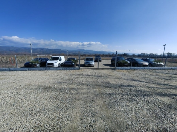 Дава се под наем Парцел в с. Баничан, Област Благоевград - 650 кв.м за 229.5 € - Снимка #1