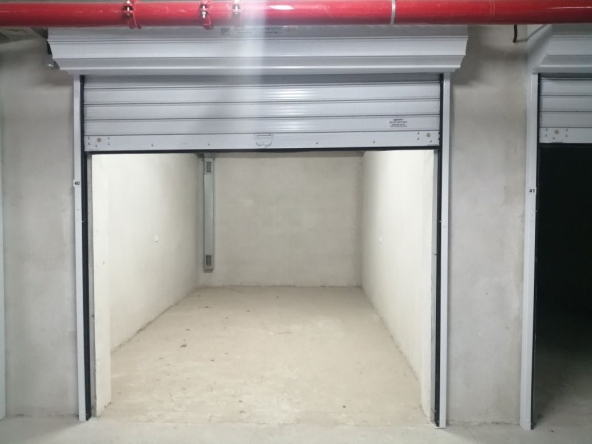 Дава се под наем Гараж / Паркомясто в Пловдив, Тракия - 15 кв.м за 127.5 € - Снимка #1