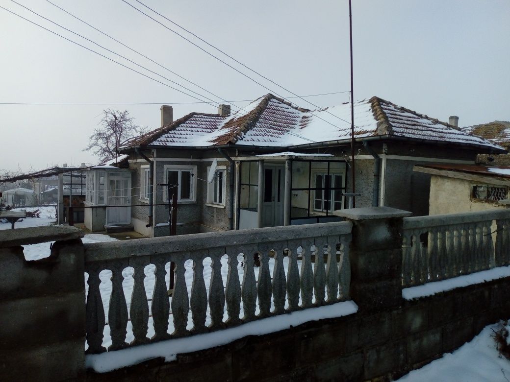 Къща в с. Тервел, Област Шумен - 72 кв.м за 319 €/кв.м - Снимка #1