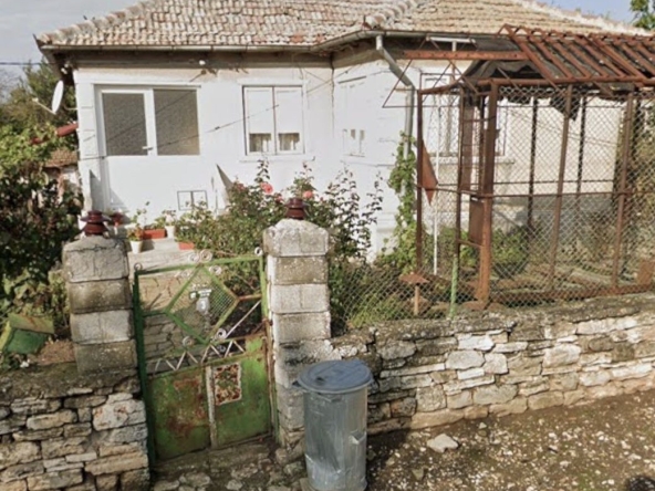 Къща в Шабла - 1250 кв.м за 31 €/кв.м - Снимка #1