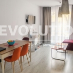 Дава се под наем Двустаен апартамент в Варна, Цветен квартал - 72 кв.м за 400 € - Снимка #1