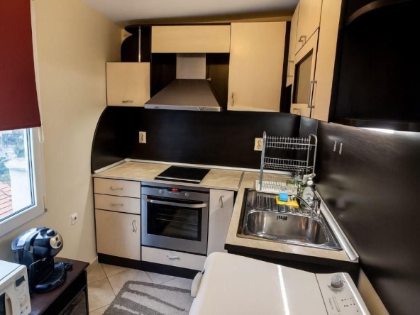 Дава се под наем Двустаен апартамент в Варна, Христо Ботев - 52 кв.м за 420 € - Снимка #1