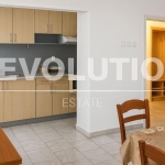 Дава се под наем Етаж от къща в Варна, Левски - 100 кв.м за 600 € - Снимка #1