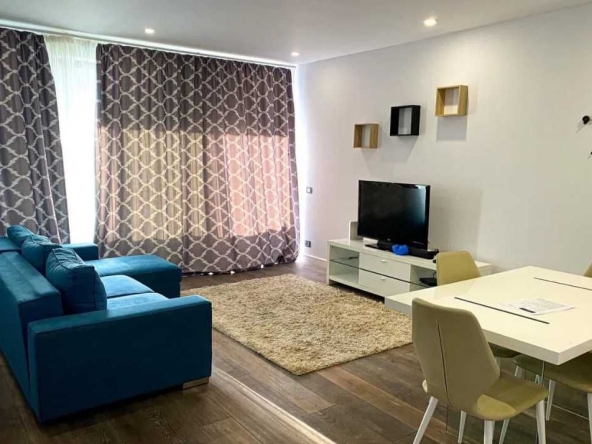 Дава се под наем Двустаен апартамент в Пловдив, Младежки Хълм - 60 кв.м за 326.4 € - Снимка #1