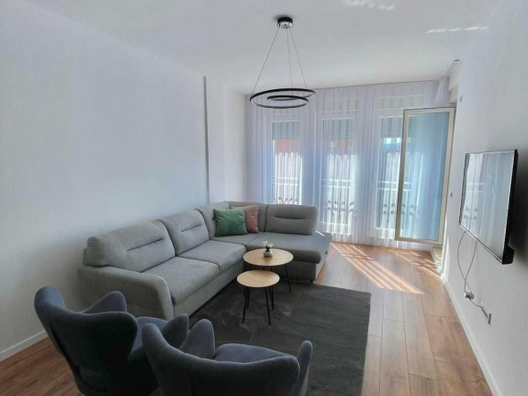 Дава се под наем Двустаен апартамент в София, Лозенец - 67 кв.м за 599 € - Снимка #1