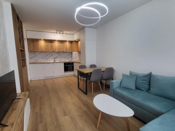 Дава се под наем Двустаен апартамент в Пловдив, Кършияка - 65 кв.м за 400 € - Снимка #1