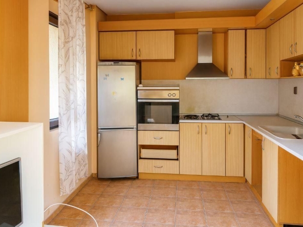 Дава се под наем Етаж от къща в Варна, Владислав Варненчик - 50 кв.м за 300 € - Снимка #1