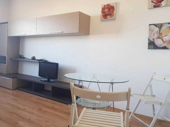 Дава се под наем Едностаен апартамент в Пловдив, Мараша - 28 кв.м за 142.8 € - Снимка #1