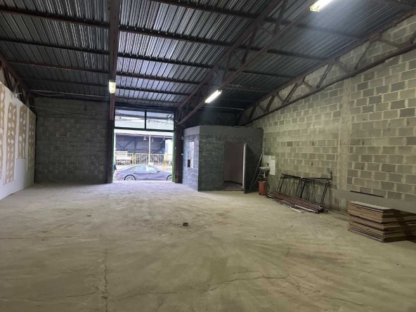 Дава се под наем Склад в Варна, Западна промишлена зона - 135 кв.м за 807.84 € - Снимка #1