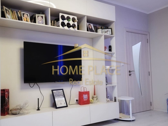 Двустаен апартамент в Варна, Възраждане 3 - 61 кв.м за 4082 €/кв.м - Снимка #1