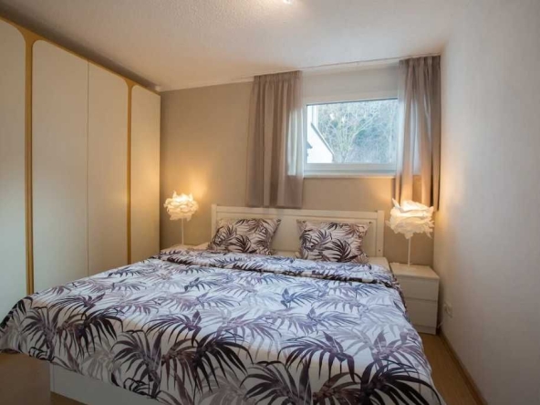 Дава се под наем Етаж от къща в Пловдив, Беломорски - 70 кв.м за 357 € - Снимка #1