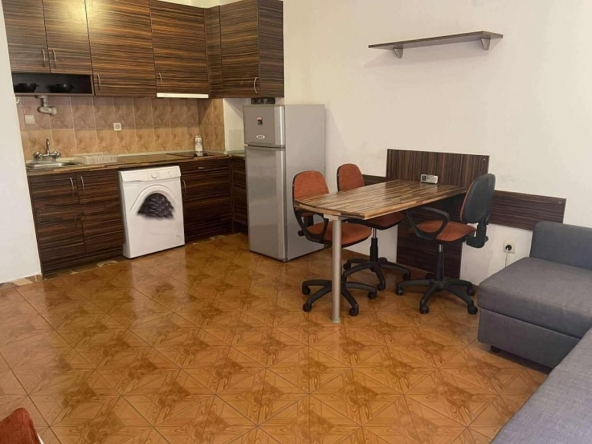 Дава се под наем Двустаен апартамент в София, Център - 56 кв.м за 450 € - Снимка #1