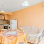 Дава се под наем Двустаен апартамент в Варна, Лятно кино Тракия - 40 кв.м за 325 € - Снимка #1