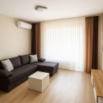 Дава се под наем Двустаен апартамент в Варна, Победа - 65 кв.м за 525 € - Снимка #1