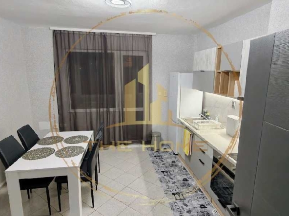 Дава се под наем Четиристаен апартамент в Варна, Левски - 100 кв.м за 900 € - Снимка #1