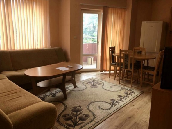 Дава се под наем Тристаен апартамент в София, Хиподрума - 86 кв.м за 650 € - Снимка #1