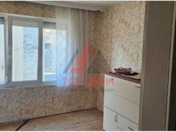Дава се под наем Четиристаен апартамент в Варна, Конфуто - 105 кв.м за 203940 € - Снимка #1