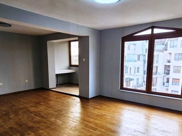 Двустаен апартамент в Варна, Зимно кино Тракия - 69 кв.м за 961 €/кв.м - Снимка #1