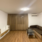 Дава се под наем Тристаен апартамент в Варна, Колхозен пазар - 92 кв.м за 650 € - Снимка #1