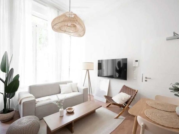 Дава се под наем Двустаен апартамент в Пловдив, Каменица 2 - 65 кв.м за 275.4 € - Снимка #1