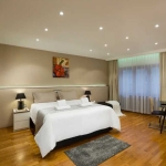 Дава се под наем Тристаен апартамент в Пловдив, Централна гара - 82 кв.м за 464.1 € - Снимка #1