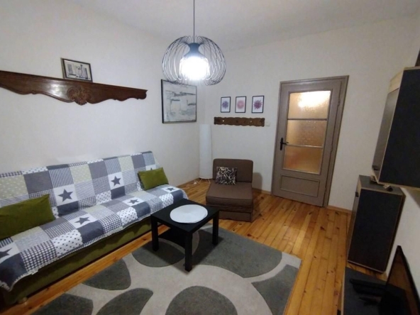 Дава се под наем Двустаен апартамент в София, Лозенец - 63 кв.м за 750 € - Снимка #1