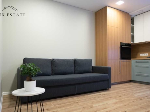 Двустаен апартамент в София, Изгрев - 68 кв.м за 3206 €/кв.м - Снимка #1