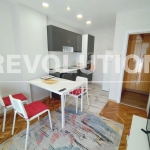 Дава се под наем Тристаен апартамент в Варна, Гръцка махала - 68 кв.м за 650 € - Снимка #1