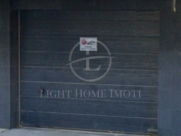 Гараж / Паркомясто в Пловдив, Център - 18 кв.м за 1417 €/кв.м - Снимка #1