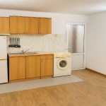 Дава се под наем Едностаен апартамент в Варна, Гръцка махала - 25 кв.м за 245 € - Снимка #1