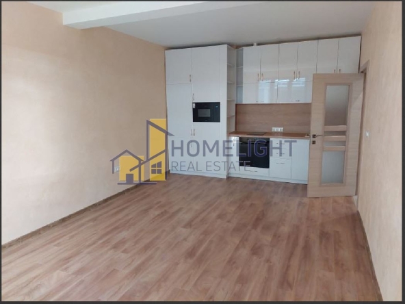 Тристаен апартамент в София, Център - 70 кв.м за 4000 €/кв.м - Снимка #1