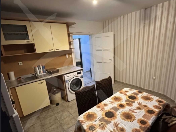 Тристаен апартамент в Варна, Колхозен пазар - 73 кв.м за 2740 €/кв.м - Снимка #1