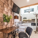 Дава се под наем Едностаен апартамент в Варна, Гръцка махала - 31 кв.м за 459 € - Снимка #1