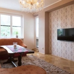 Дава се под наем Тристаен апартамент в Пловдив, Въстанически - 89 кв.м за 357 € - Снимка #1