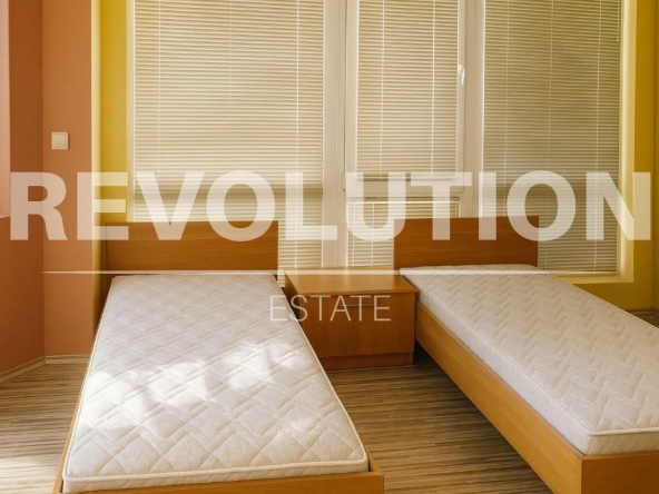 Дава се под наем Едностаен апартамент в Варна, Зимно кино Тракия - 25 кв.м за 275 € - Снимка #1