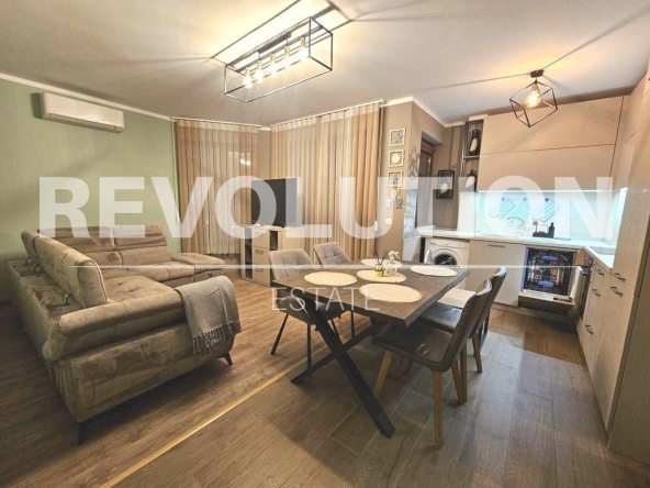 Дава се под наем Двустаен апартамент в Варна, Младост 1 - 52 кв.м за 650 € - Снимка #1