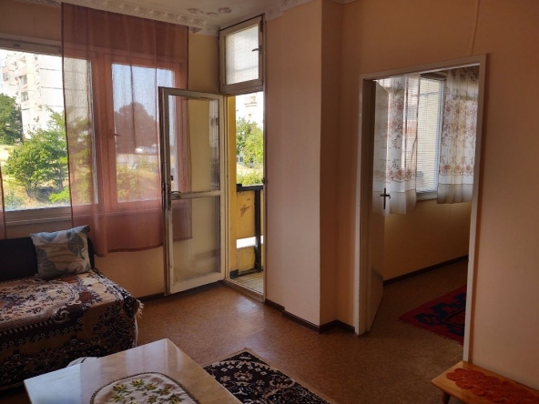 Двустаен апартамент в Чирпан - 65 кв.м за 628 €/кв.м - Снимка #1