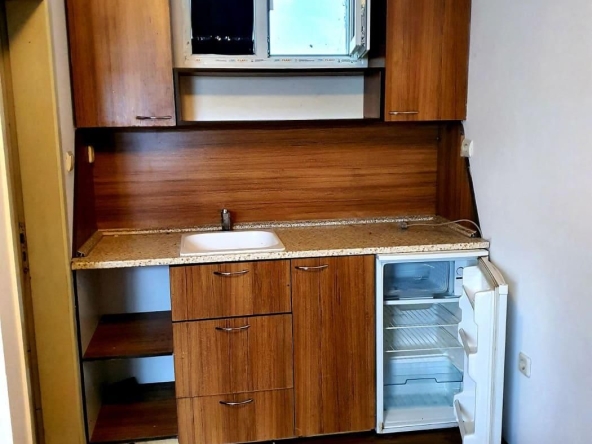 Дава се под наем Едностаен апартамент в Пловдив, Център - 25 кв.м за 230 € - Снимка #1