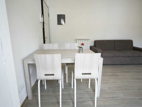 Дава се под наем Двустаен апартамент в Пловдив, Кючук Париж - 60 кв.м за 298.86 € - Снимка #1