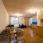 Дава се под наем Тристаен апартамент в София, Обеля 2 - 110 кв.м за 690 € - Снимка #1