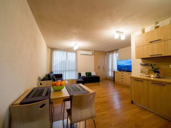 Дава се под наем Тристаен апартамент в София, Обеля 2 - 110 кв.м за 690 € - Снимка #1