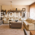 Дава се под наем Къща в к.к. Камчия - 130 кв.м за 1400 € - Снимка #1