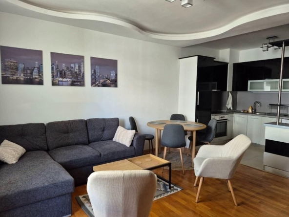 Дава се под наем Двустаен апартамент в София, Младост 3 - 70 кв.м за 649 € - Снимка #1