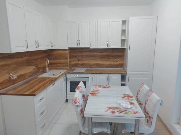 Дава се под наем Тристаен апартамент в София, Малинова долина - 77 кв.м за 712.98 € - Снимка #1