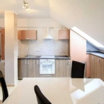 Дава се под наем Двустаен апартамент в Пловдив, Каменица 2 - 60 кв.м за 224.4 € - Снимка #1