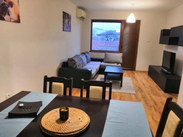 Дава се под наем Двустаен апартамент в Пловдив, Въстанически - 68 кв.м за 400 € - Снимка #1